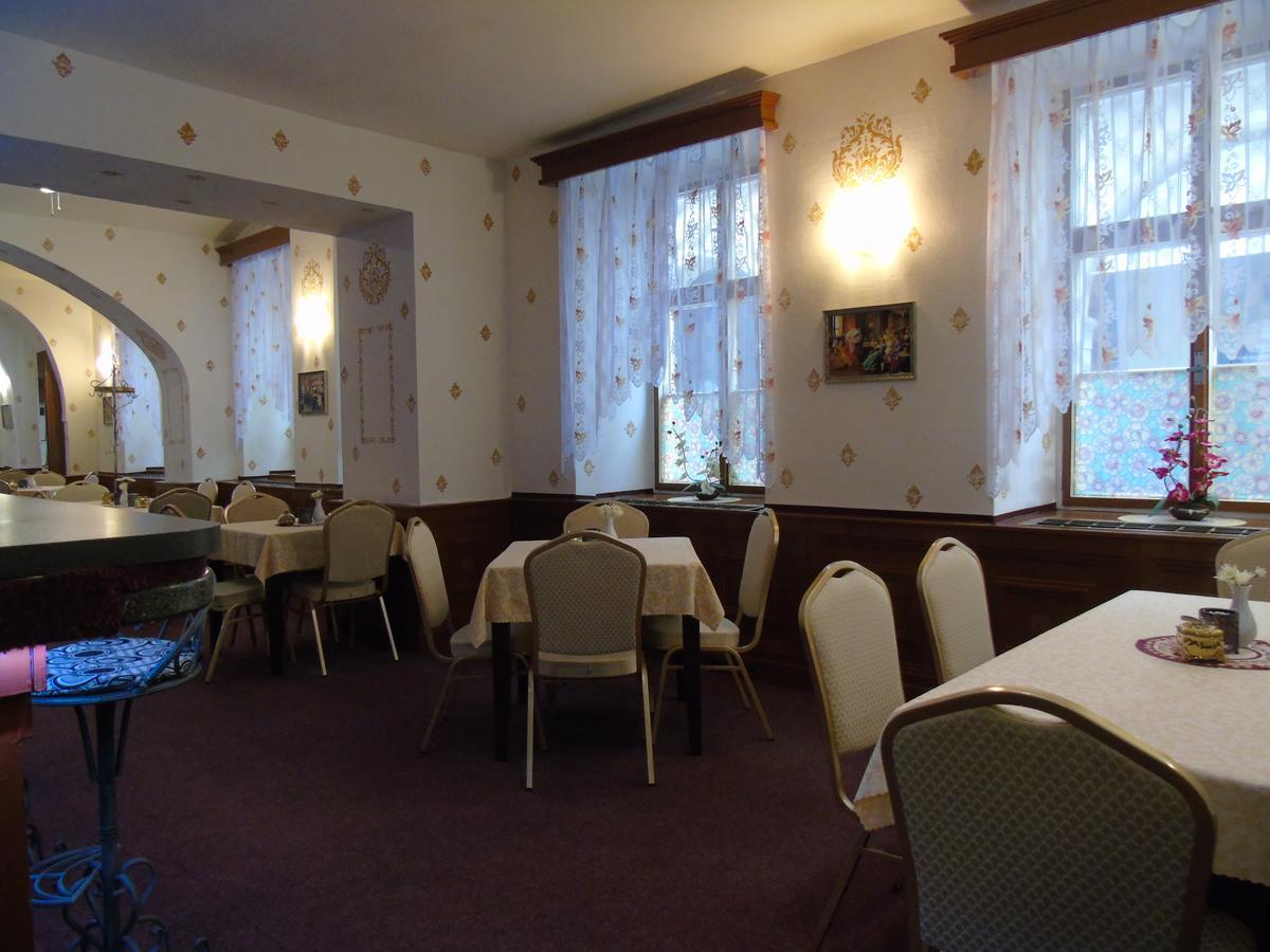 Gl Hotel Trutnov Exterior photo