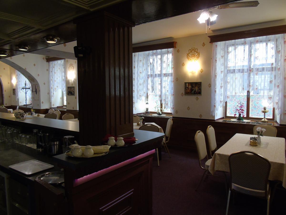 Gl Hotel Trutnov Exterior photo