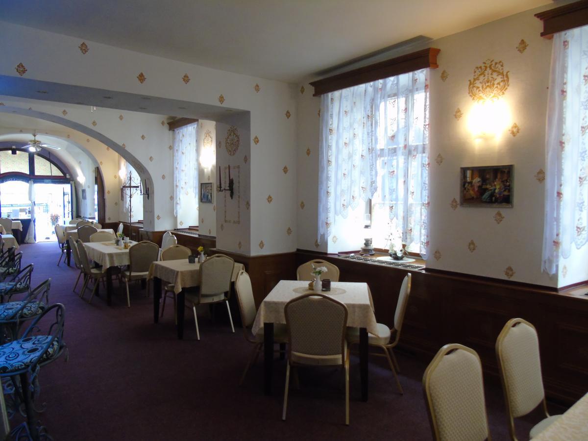 Gl Hotel Trutnov Exterior photo